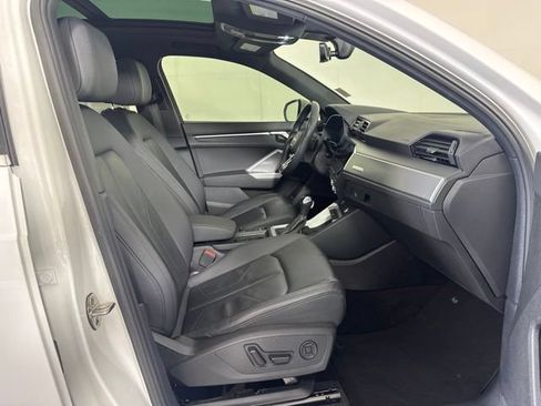 Used 2023 Audi Q3 2.0T Premium AWD/4WD image 4