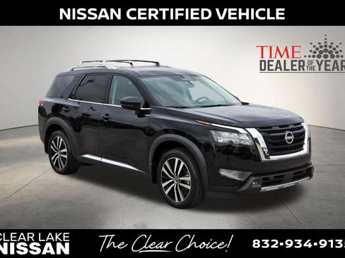 Certified 2025 Nissan Pathfinder Platinum w/ Cargo Package AWD/4WD image 10