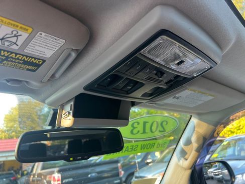 Used 2013 Toyota 4Runner SR5 w/ Convenience Pkg image 26