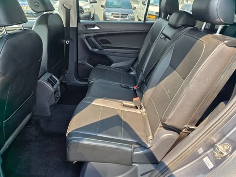 Used 2019 Volkswagen Tiguan SEL FWD image 18