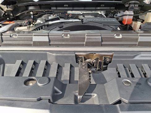 Certified 2022 GMC Sierra 2500 Denali w/ Denali Black Diamond Edition image 29