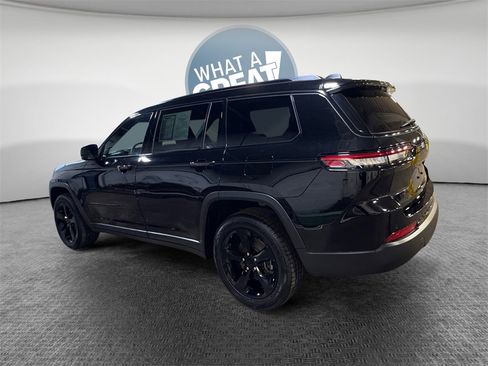 Used 2023 Jeep Grand Cherokee L Laredo image 6