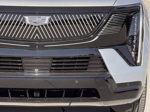 New 2025 Cadillac Escalade IQ Luxury 1 image 8