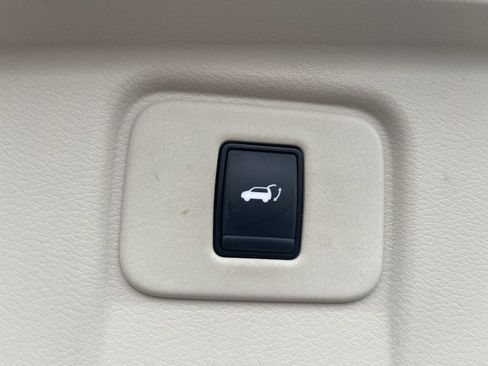 Used 2019 Nissan Murano Platinum w/ Cargo Package image 7