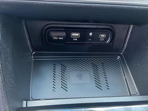 Certified 2025 Kia Sportage SX AWD/4WD image 16