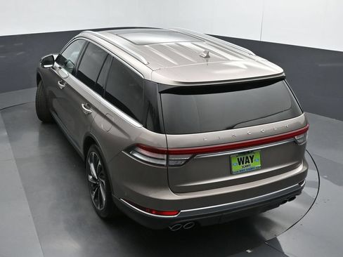 Used 2020 Lincoln Aviator Reserve w/ Equipment Group 202A AWD/4WD image 43