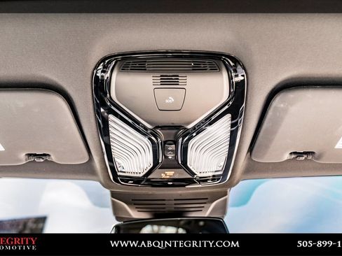 Used 2024 BMW X5 sDrive40i w/ M Sport Package image 28