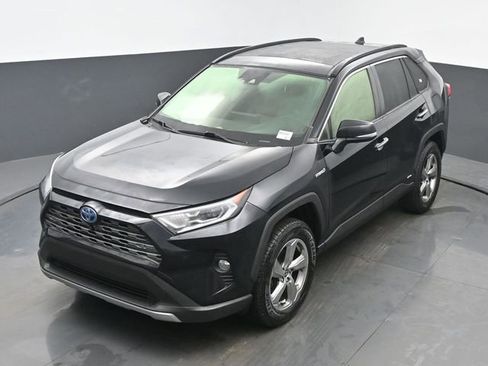 Used 2020 Toyota RAV4 Limited image 38