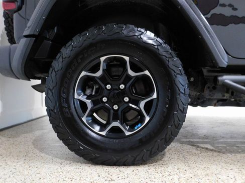 Used 2022 Jeep Wrangler Unlimited Rubicon 4xe w/ Dual Top Group image 99