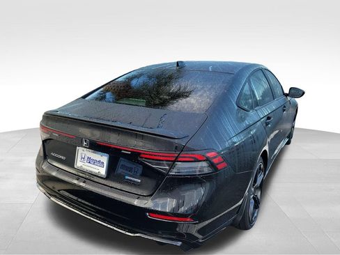 Used 2023 Honda Accord Sport image 13