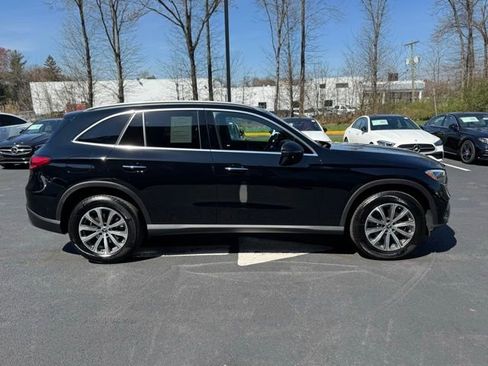Used 2026 Mercedes-Benz GLC 300 4MATIC image 2