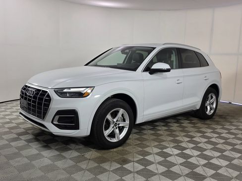 Used 2024 Audi Q5 2.0T Premium AWD/4WD image 3