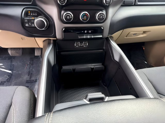 Used 2020 RAM 1500 Big Horn AWD/4WD image 25