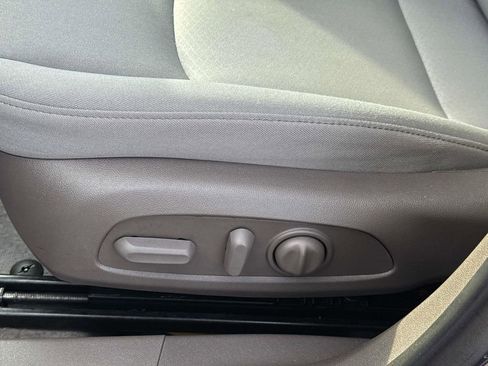 Used 2025 Chevrolet Malibu LT image 16