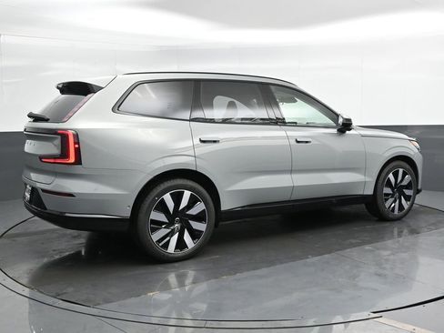 New 2025 Volvo EX90 Ultra AWD/4WD image 3