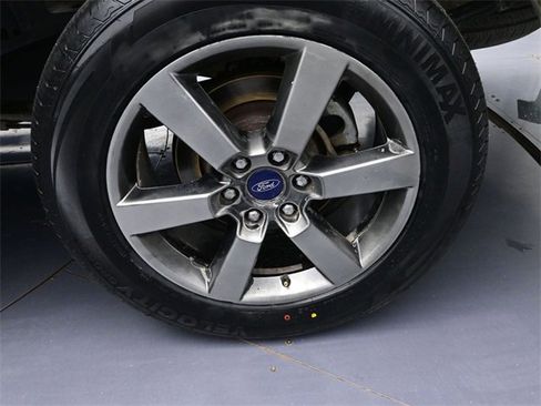 Used 2015 Ford F150 XLT w/ Equipment Group 302A Luxury image 13