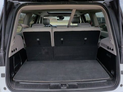 Used 2024 Jeep Wagoneer Series III w/ Premium Group I image 53