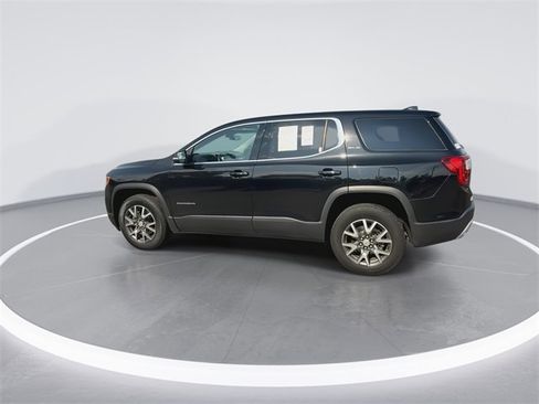 Used 2023 GMC Acadia SLE image 6