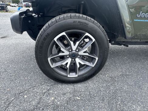 Used 2024 Jeep Wrangler Sport S w/ Convenience Group image 9