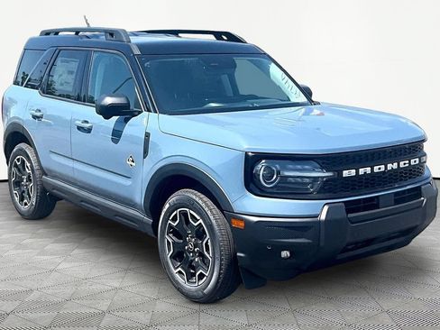 New 2026 Ford Bronco Sport Outer Banks w/ Outer Banks Tech Package+ AWD/4WD image 1