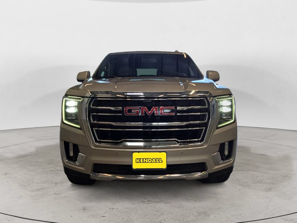 Certified 2022 GMC Yukon SLT w/ SLT Luxury Package AWD/4WD image 3
