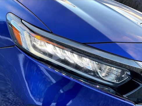 Used 2018 Honda Accord Sport image 27