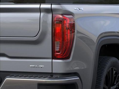 New 2026 GMC Sierra 1500 SLT w/ SLT Convenience Package image 13