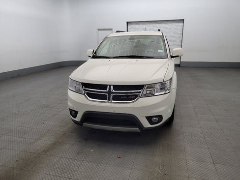 Used 2019 Dodge Journey SE image 15