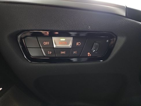 New 2026 BMW 330i Sedan w/ M Sport Package image 27