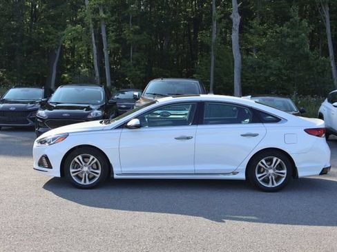 Used 2023 Hyundai Kona SEL AWD/4WD image 4