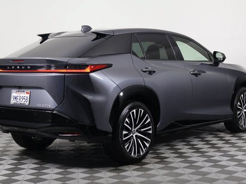 Certified 2024 Lexus RZ 300e Premium w/ Technology Package FWD image 4