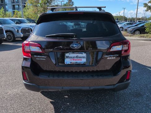 Used 2017 Subaru Outback 2.5i Touring w/ Popular Package #5A AWD/4WD image 5