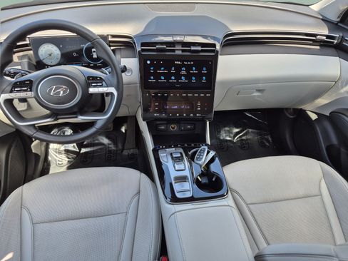 Used 2024 Hyundai Tucson Limited FWD image 11