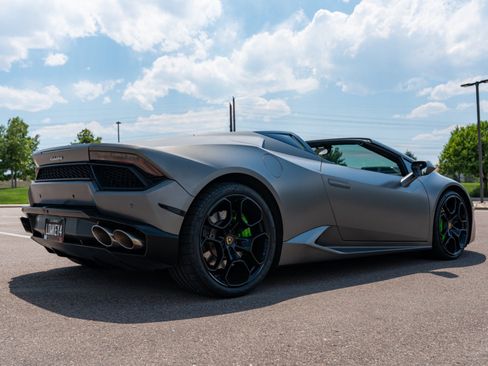 Used 2017 Lamborghini Huracan LP 580-2 RWD image 36