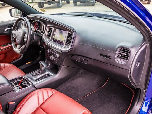 Used 2022 Dodge Charger SRT Hellcat w/ Harman/Kardon Audio Group image 18