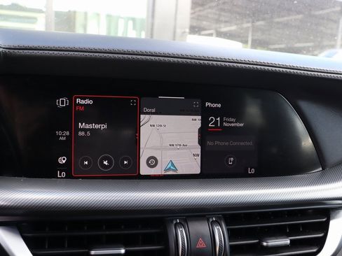 Used 2023 Alfa Romeo Stelvio Veloce image 34