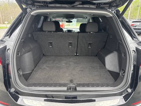 Used 2021 Chevrolet Equinox LT FWD image 21