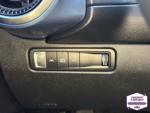 Used 2024 Chevrolet Equinox EV LT AWD/4WD image 16