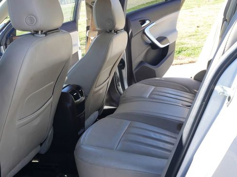 Used 2014 Buick Regal Premium image 6