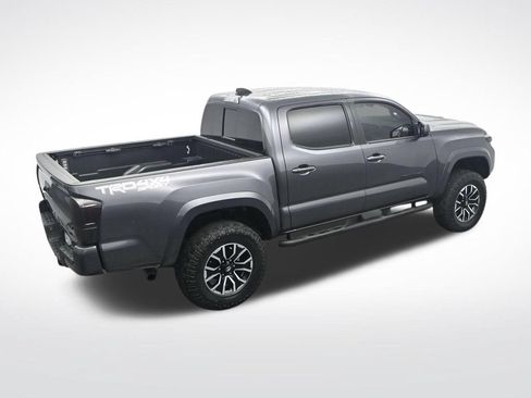 Used 2022 Toyota Tacoma TRD Sport w/ Technology Package AWD/4WD image 27