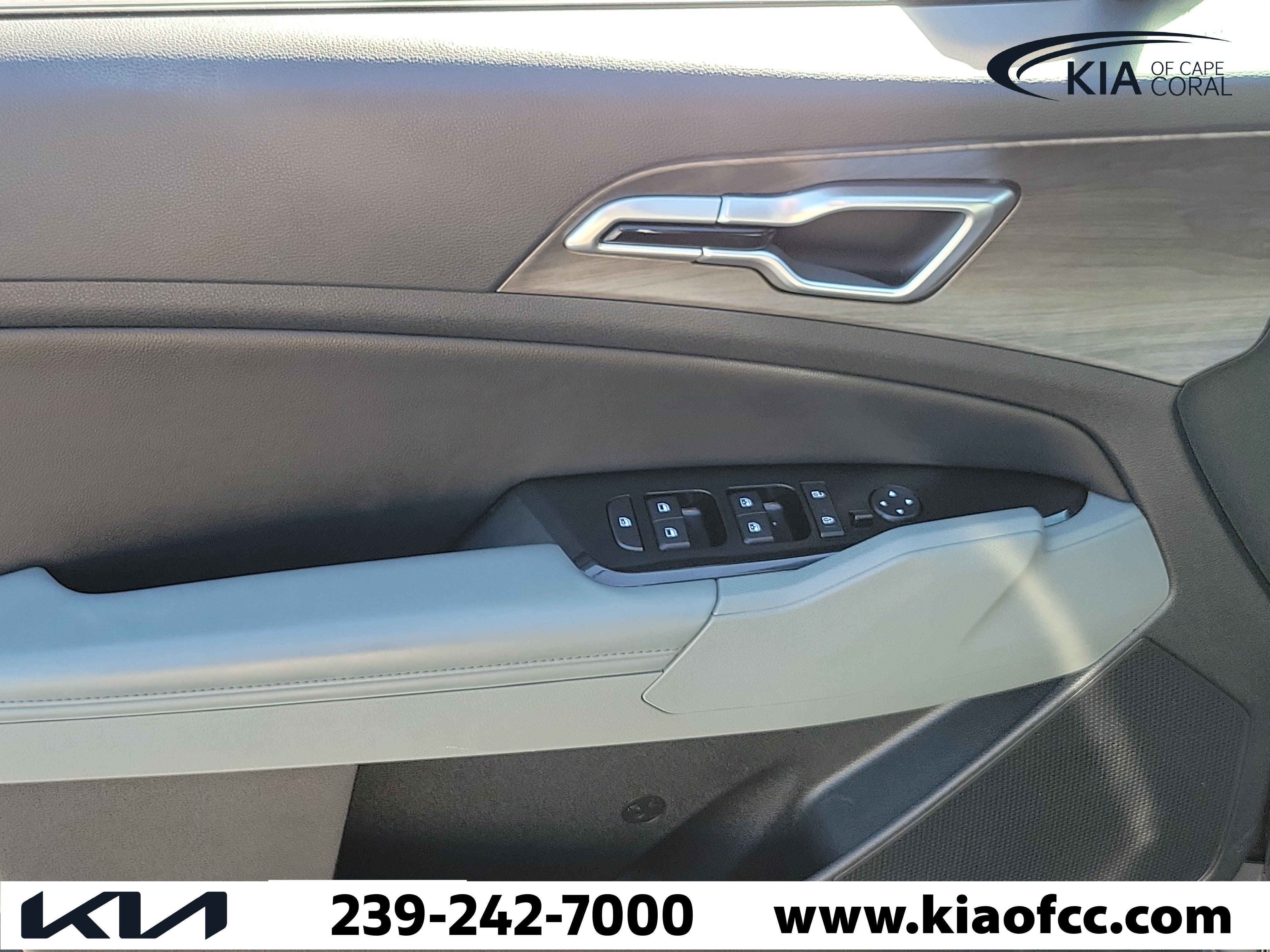 Used 2023 Kia Sportage X-Line w/ X-Line Premium Package AWD/4WD image 23