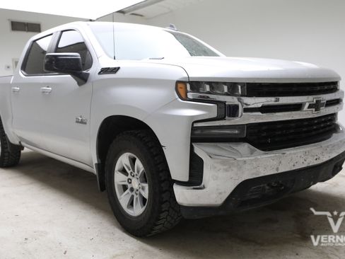 Used 2021 Chevrolet Silverado 1500 LT w/ Z71 Off-Road Package AWD/4WD image 6