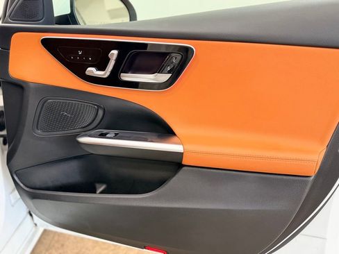Used 2025 Mercedes-Benz C 300 4MATIC Sedan image 17