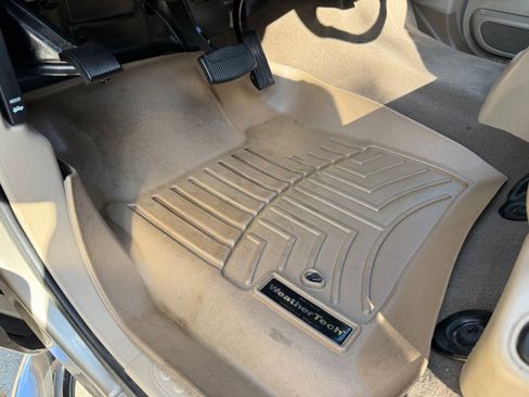 Used 2002 Ford F350 2WD Crew Cab DRW Super Duty image 22