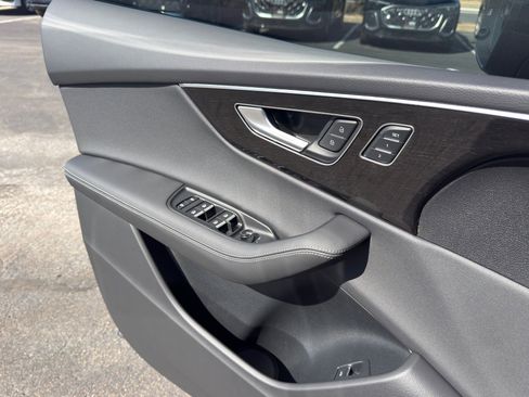 New 2026 Audi Q8 Premium Plus image 21