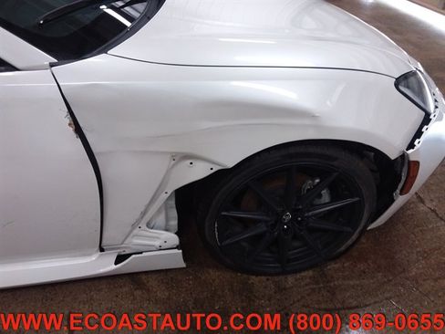 Used 2023 Toyota GR86 Premium w/ ALL Weather Mat Package (TMS) image 18