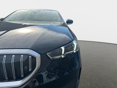 New 2026 BMW 530i w/ Premium Package image 9