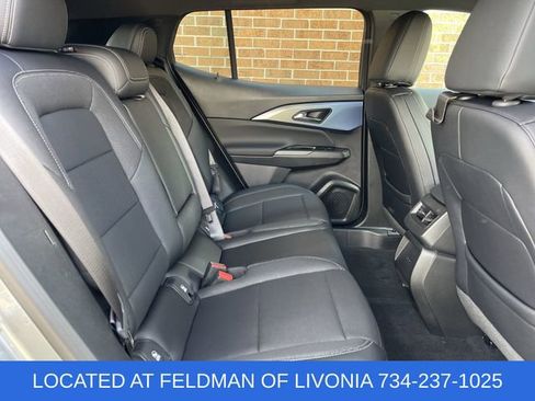 Certified 2025 Chevrolet Equinox EV LT FWD image 24