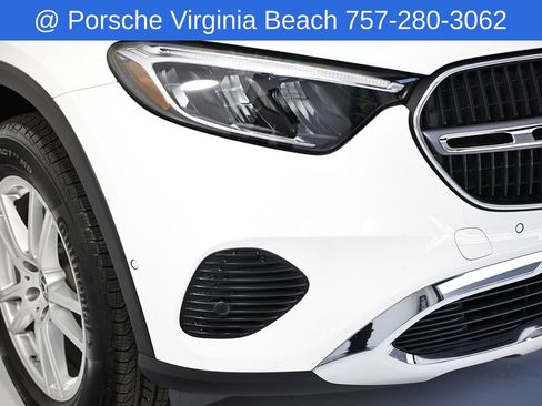 Used 2025 Mercedes-Benz GLC 300 4MATIC image 19
