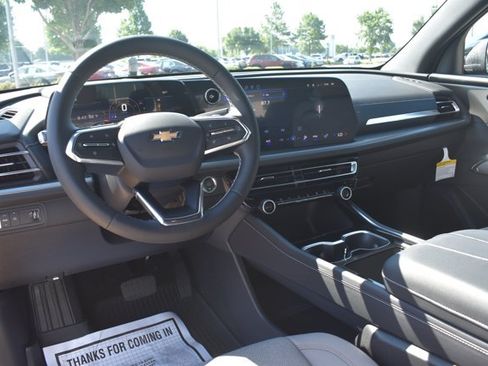 New 2026 Chevrolet Traverse LT w/ Driver Confidence Package FWD image 19